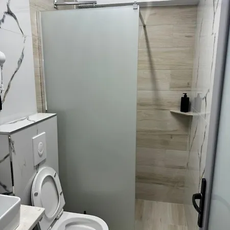 Neranxi Mini-hôtel Himarë