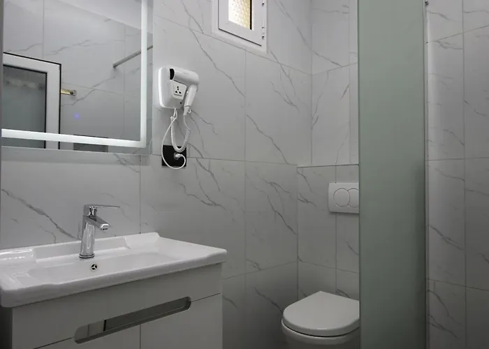 Zajazd Neranxi Himara